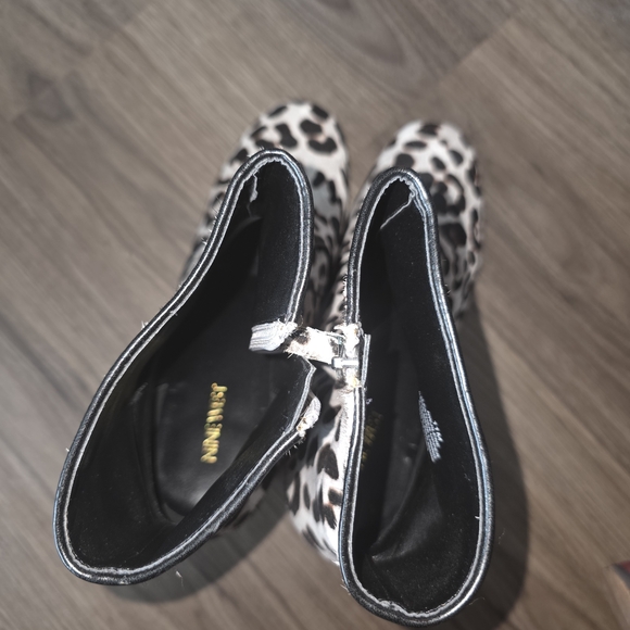 Nine West Jilene Leopard Print Ankle Boots In Black And White - Picture 4 of 5